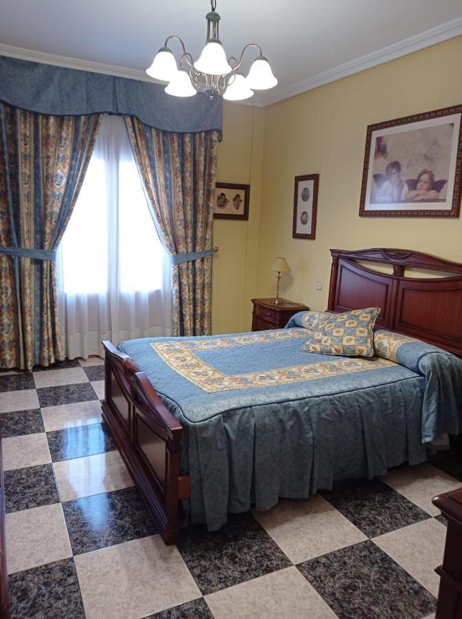 Apartamento Turistico Antigua Universidad Алмагро Екстериор снимка