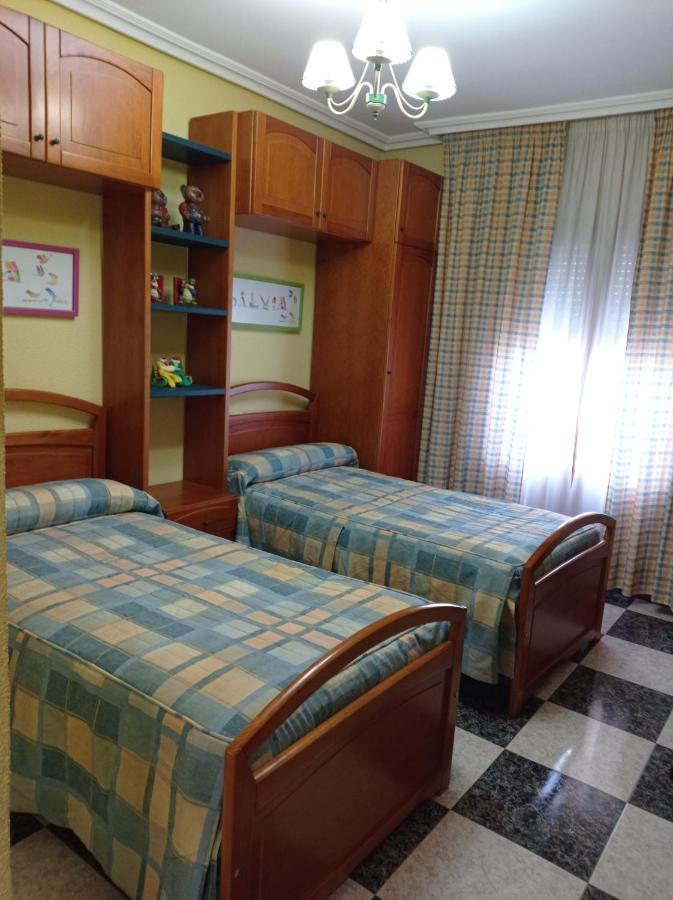Apartamento Turistico Antigua Universidad Алмагро Екстериор снимка