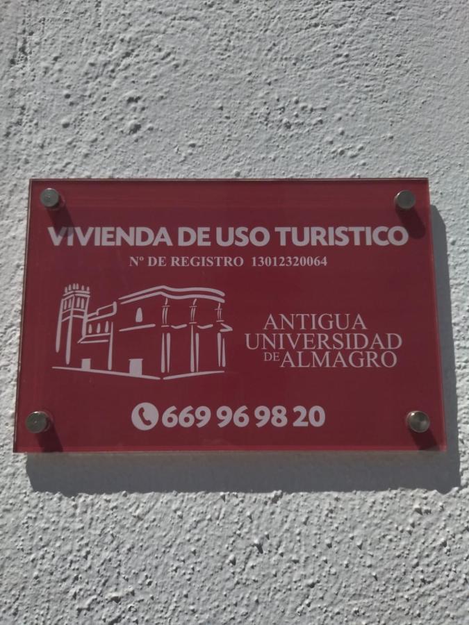 Apartamento Turistico Antigua Universidad Алмагро Екстериор снимка