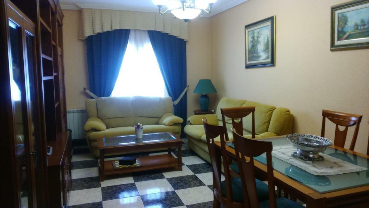 Apartamento Turistico Antigua Universidad Алмагро Екстериор снимка
